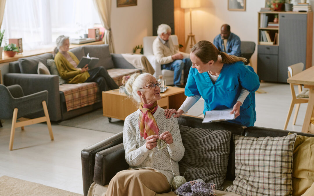 How Do You Know What Size Assisted Living Home Fits Your Loved One?
